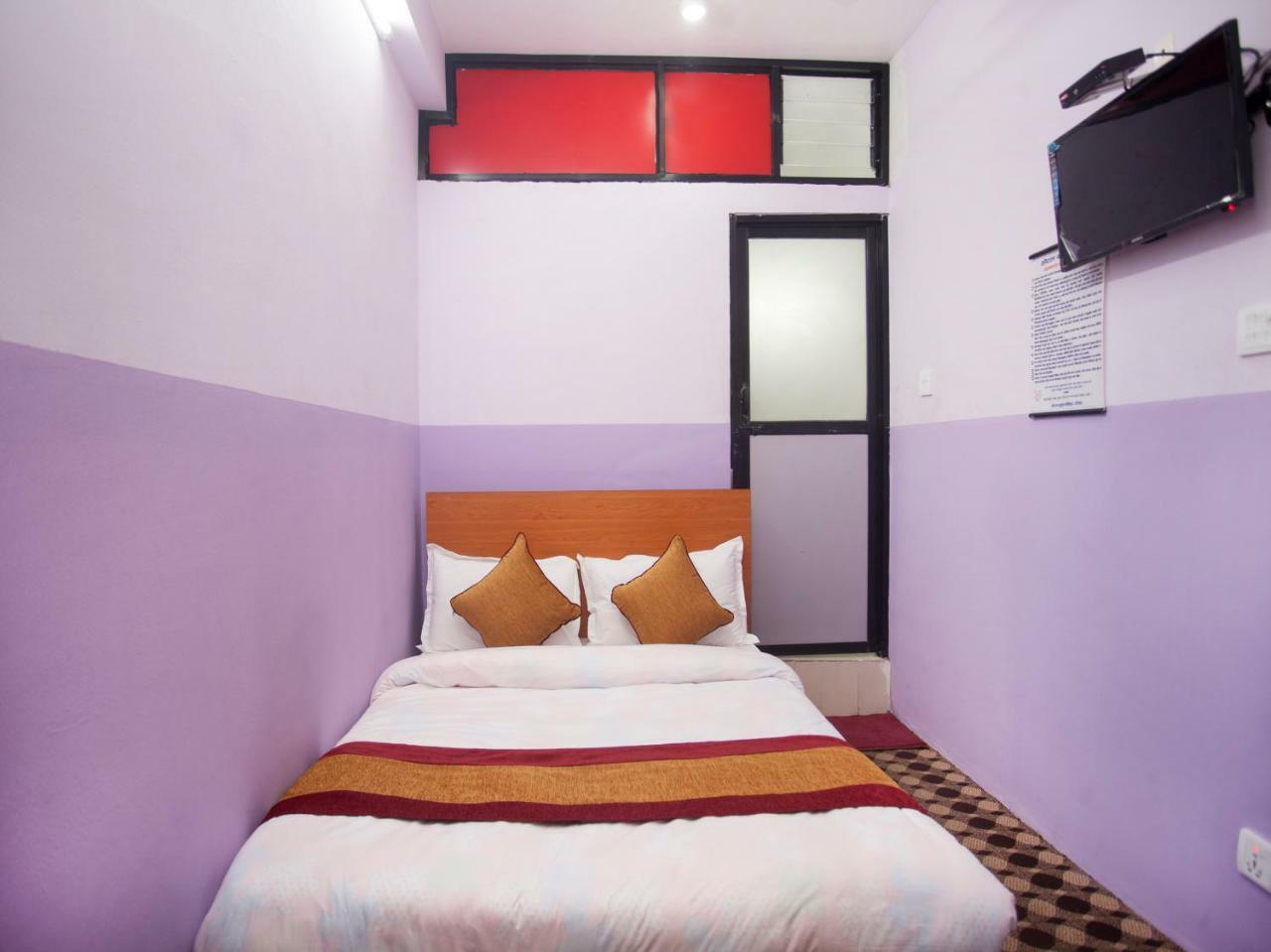 Oyo 341 Hotel Kusum Kohinoore Tokha 外观 照片