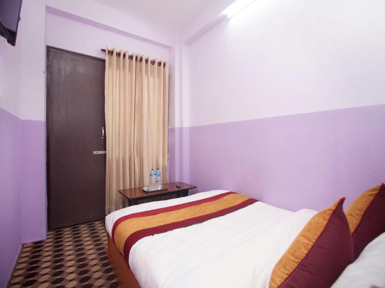 Oyo 341 Hotel Kusum Kohinoore Tokha 外观 照片