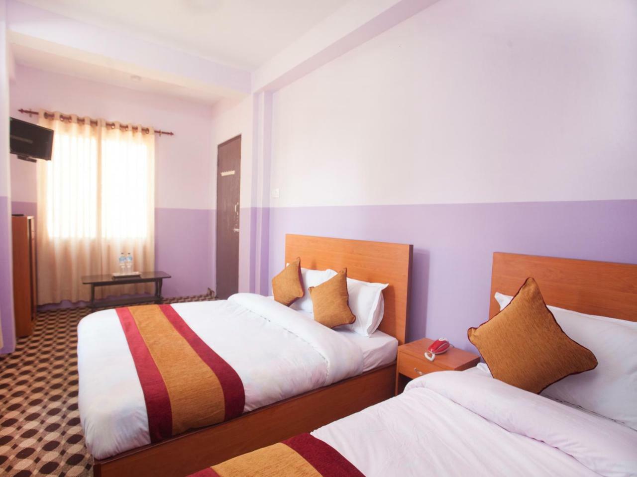 Oyo 341 Hotel Kusum Kohinoore Tokha 外观 照片