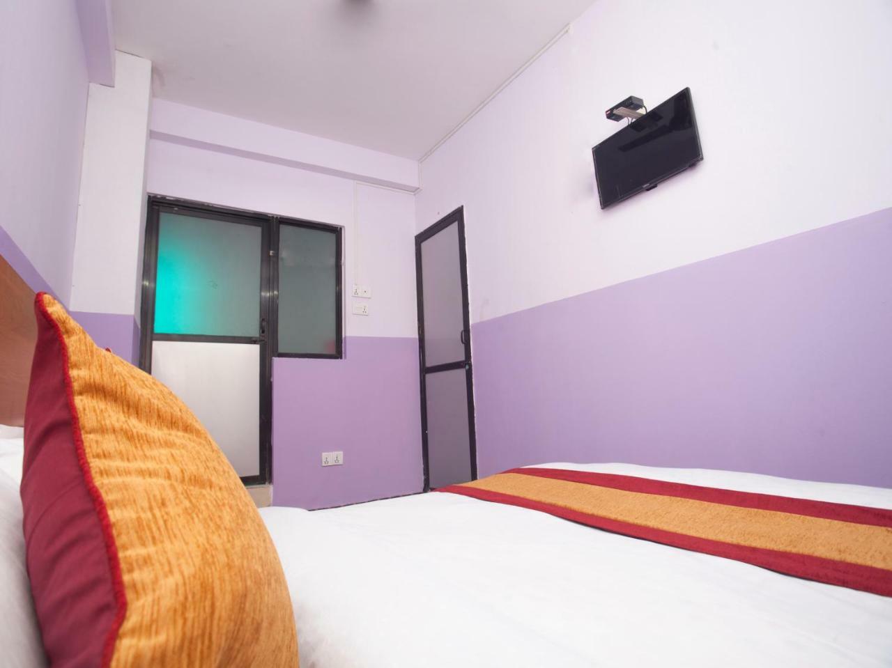 Oyo 341 Hotel Kusum Kohinoore Tokha 外观 照片